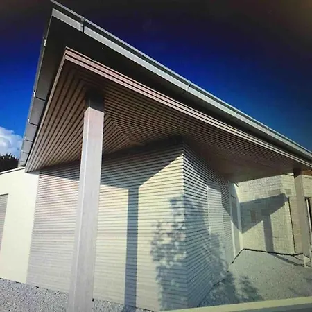 Woodrock Villa